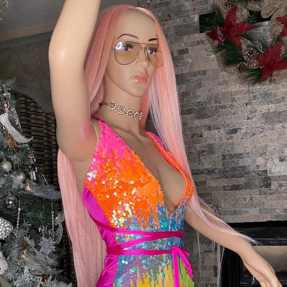 New Year’s beaming mini dress - Picture 2 of 5